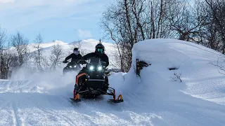 Oktan med vänner testar Lynx och Ski-Doo 2025 - Del 1/3 - Led och Crossover