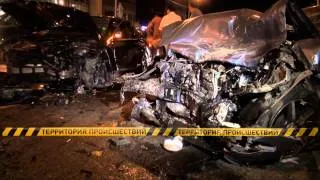 В Алматы два  Mercedesа столкнулись на проспекте Аль-Фараби