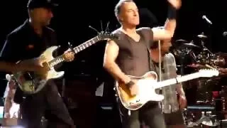 Bruce  Springsteen – Highway to Hell(AC/DC Cover) Eddie Vedder  Tom Morello) [LIVE] (1080p) FULL HD