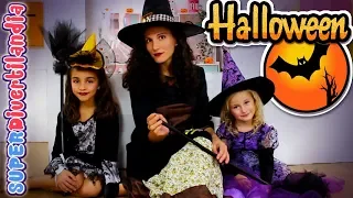 🎃 HALLOWEEN 👻 en la CASITA de CARTÓN de SUPERDivertilandia! Mis hijas son brujas!