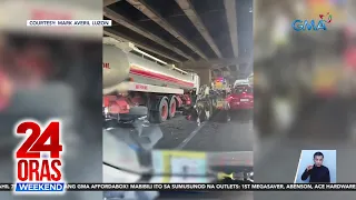 Truck ng coconut oil, bumangga sa poste sa Skyway; Tumapong mantika, nagdulot... | 24 Oras Weekend