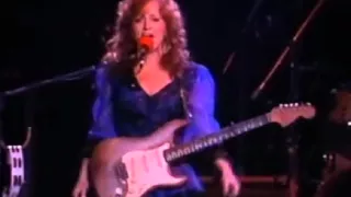 Bonnie Raitt - About To Make Me Leave Home (Oakland Coliseum Arena = Dec 31, 1989)