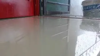 How to build door flexible with anti flood