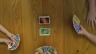 Playing an Uno game