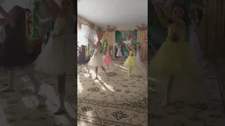 Танец "Мама, без ума тебя люблю я!"
