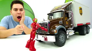 ¡Iron Man rescata los coches! Taller de reparaciones. Vídeo de juguetes para niños