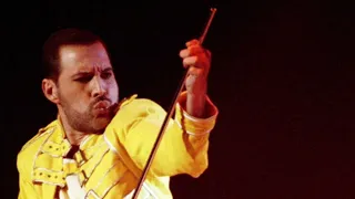 Queen Breakthru Live 1993 (Fictional Performance) (ai Voice)