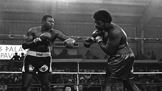 Larry Holmes vs Leroy Jones - Highlights (Holmes KNOCKS OUT Jones)