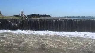 Saint Malo : Vidange et marée montante dans la piscine de mer. 2014.