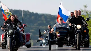 Замечательный мужик через пробки вжик! Сошёл снег и стали появляться...байкеры | пародия «Геленджик»