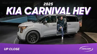 2025 Kia Carnival Up Close