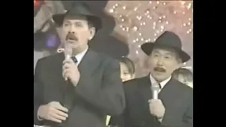 Scatman John surprises Japanese Impersonator (1996)