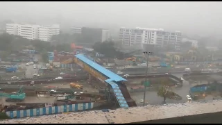 Normal life paralysed in Chennai as Cyclone Vardah hits hard  - Oneindia Tamil