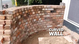 🧱 Curved Brick Wall - Bricklaying 🧱