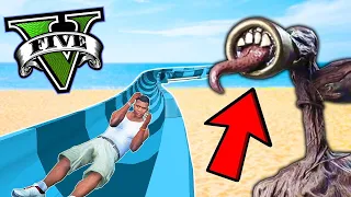 FRANKLIN no TOBOGÃ do SIREN HEAD no GTA 5 !