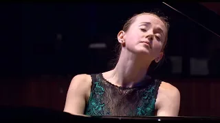 W. A. Mozart: Concerto No.26 in D Major K.537  -  Oxana Shevchenko