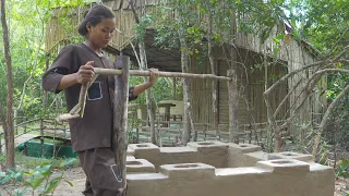 Beautiful Girl Build Water Well for Bamboo Villa, Live Off Grid