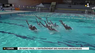 Les nageuses de l’équipe de France de natation artistique s’entraînent pour les JO de Paris
