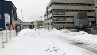 Only In Japan? Water sprinklers for snow removal