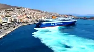 Blue Star Ferry docking like a boss!