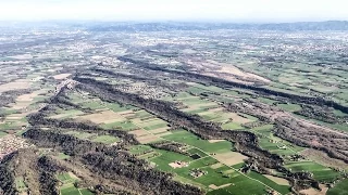 Flight over the Alps and Landing in Munich Airport. CRJ-900LR Lufthansa LH1899