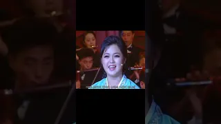 Ri Sol-ju's solo song "soldier's footsteps" Kim Jong-un's wife. 리설주 독창 " 병사의 발자국 " 김정은의 아내