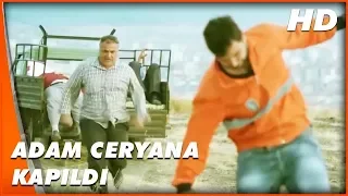 Çam Yarması | Hayrettin, Çalışanı Hastanelik Ediyor | Türk Komedi Filmi