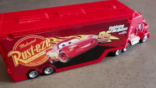 Cars 3 - Travel Time Mack and Lightning McQueen