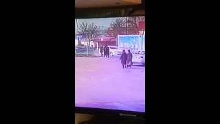 Грузовик сбил человека. Truck hit a man.