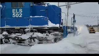 Street Running E&LS Freight Train Pushing Snowbanks Downtown #trains #trainvideo  | Jason Asselin