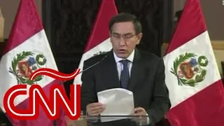 Vizcarra disuelve Congreso de Perú y aprueban moción de incapacidad temporal del presidente