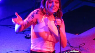 Donna Missal - "Complicated" (Live in Cambridge)