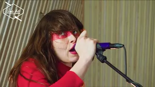 Le Butcherettes - nothing/BUT TROUBLE (Live at Clouds Hill)