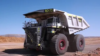 MEGA TRUCKS Assembling and behind the scenes of the T 282 C Haul Trucks in Australia -  Liebherr