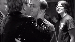 Elton John KISSES Paul McCartney On The MOUTH...Backstage at NYC Concert!!