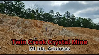 Twin Creek Crystal Mine - Pocket Dig