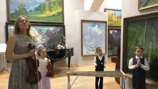 jingle bells Татьяна Костенко (скрипка), Егор Костенко (ксилофон), Светозар Ворожейкин (бубенцы)