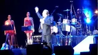 A Man Without Love- Engelbert Humperdinck Live in Manila 2012