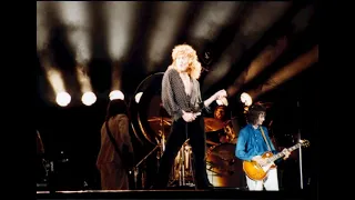 Led Zeppelin - Black dog live Knebworth August 4th 1979 (Remastered)