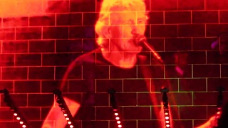 Roger Waters - The Happiest Days Of  Our Lives / Another Brick In The Wall Pt 2 / Chile 14.11.2018