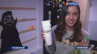 Активні громадяни самотужки сортують сміття і здають на переробку