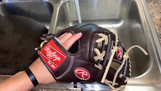 How To Break In a Glove Fast *Hot Water Treatment*