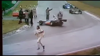 DUTCH GP 1975 WILSON FITTIPALDI goes to take back the lost wheel/pre-race wet extra practice session