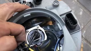 Mercedes Benz w210 installing in headlight bi-xenon lens Autoki установка Би-ксеноновых линз Аутоки