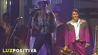 Joan Sebastian - Me La Escondieron Sus Padres (En Vivo)