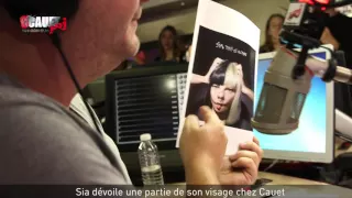 Sia dévoile une partie de son visage chez Cauet - C’Cauet sur NRJ