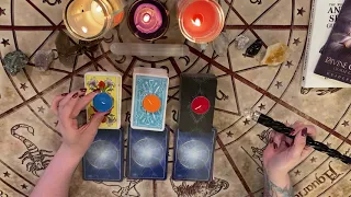 Should you leave your current job? 🦋🥵💀/Pick a Card Tarot Reading