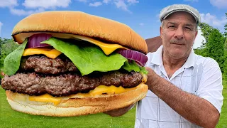 Forget Everything You've Tried Before! The Biggest and Most Delicious Burger