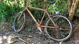 Old and Rusted Mountain Bicycle Restoration