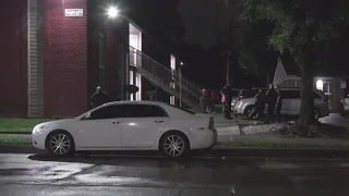 Mother of 3 found fatally shot in Houston apartment; HPD looking for male suspect